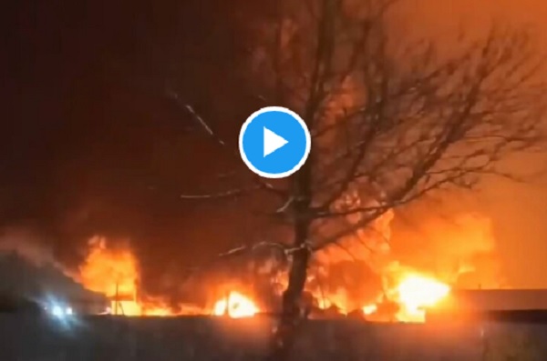 உள்ளே புகுந்த உக்ரைன் Drone: வெடித்து சிதறும் ரஷ்யாவின் Military Factory வீடியோ காட்சிகள் வெளியாகி பரபரப்பு !