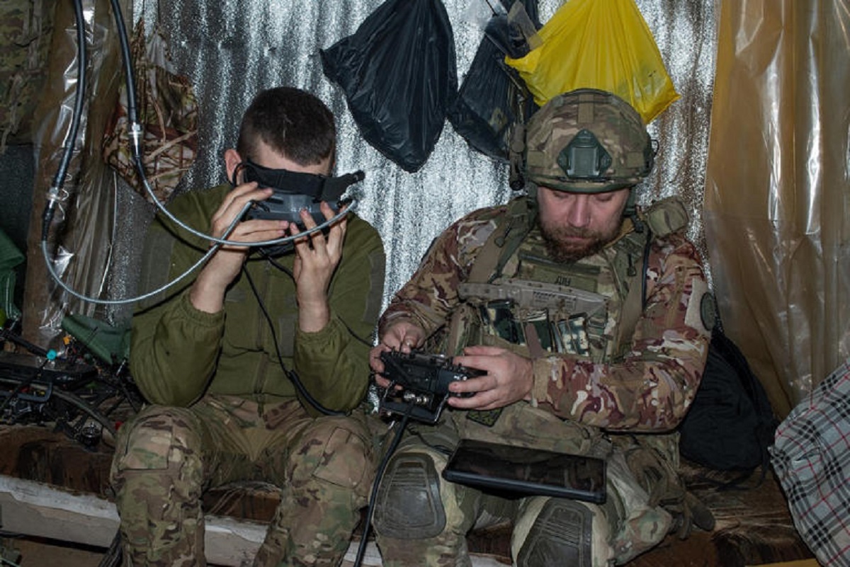 டெக்னாலஜி தான் போரை முடிவு செய்கிறது: உக்ரைன் வெற்றிக்கு காரணம் இதுதான் !