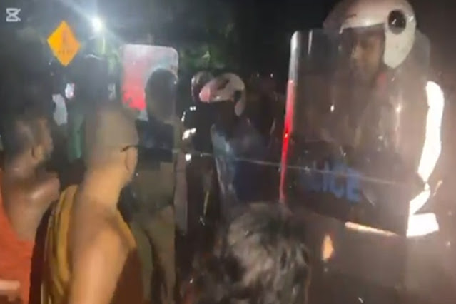 திருகோணமலை புத்தர் சிலை விவகாரம்:  4 பிக்குகள் சிறையிலடைப்பு!