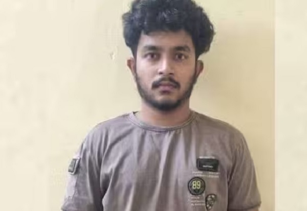 ஒரு காலேஜ் ட்ராப்-அவுட் பையனும் அம்மாவும் சேர்ந்து சுமார் 240 கோடி மோசடி !