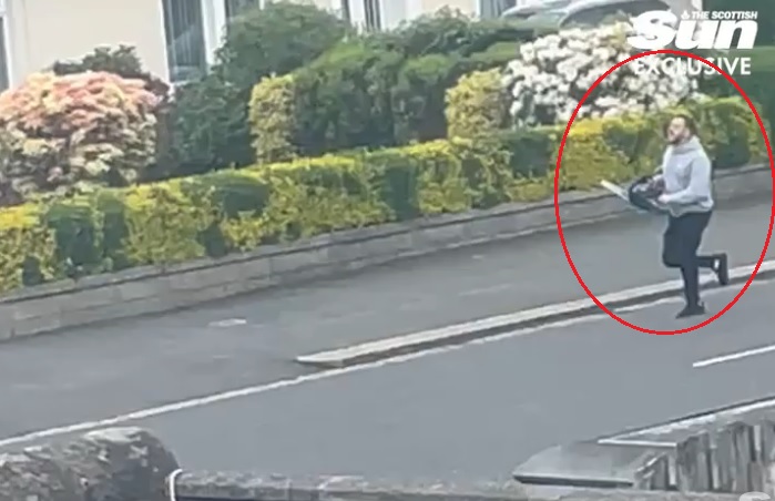 ஒலிம்பிக் வீரர் ரேஞ்சுக்கு லண்டன் தெருவுல ஓட்டம்:   தலை தெறிக்க ஓடிய போலீஸ்:  சைக்கொ – VIDEO